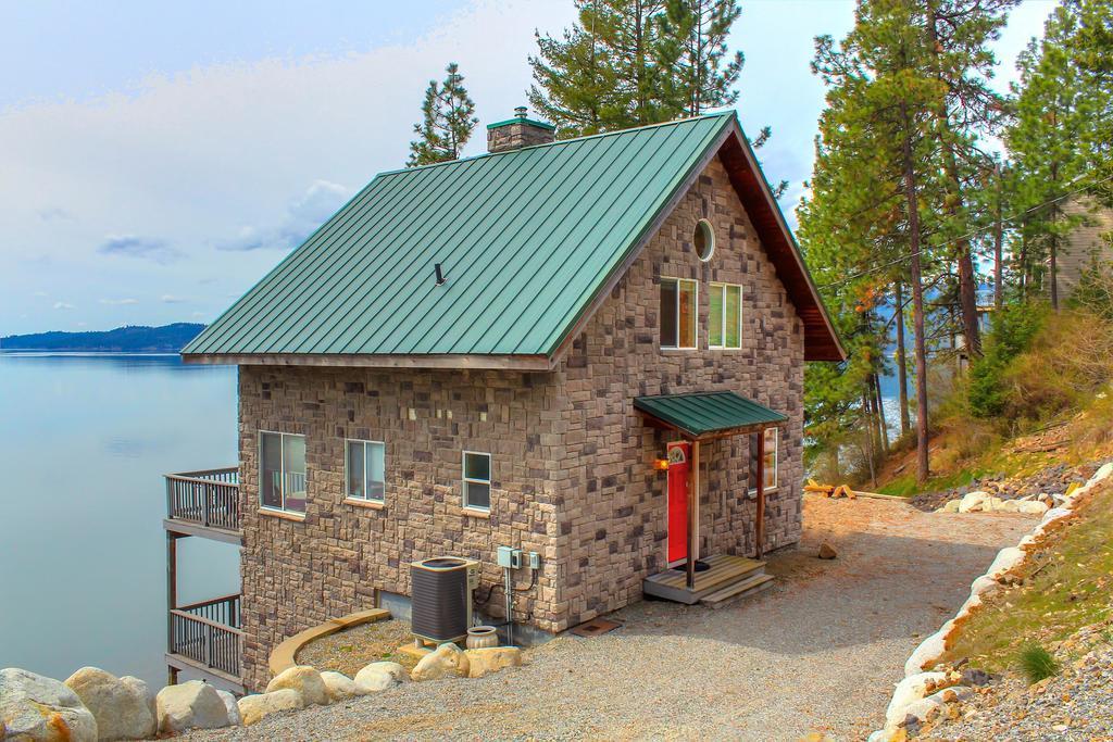 ホテルBeautiful Lake Coeur D'Alene Cabin On The Bay Mica エクステリア 写真